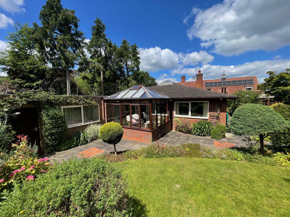 Detached Bungalow for sale with 3 bedrooms, Kenilworth Road, Leamington