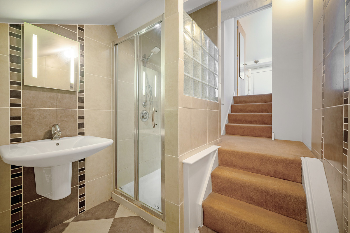 Apartment for sale with 3 bedrooms, Newbold Terrace East, Leamington