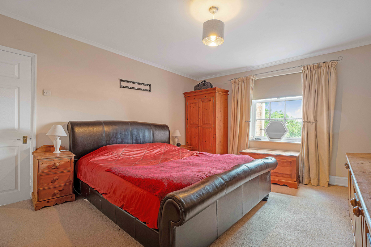 Apartment for sale with 2 bedrooms, Clarendon Square, Leamington Spa