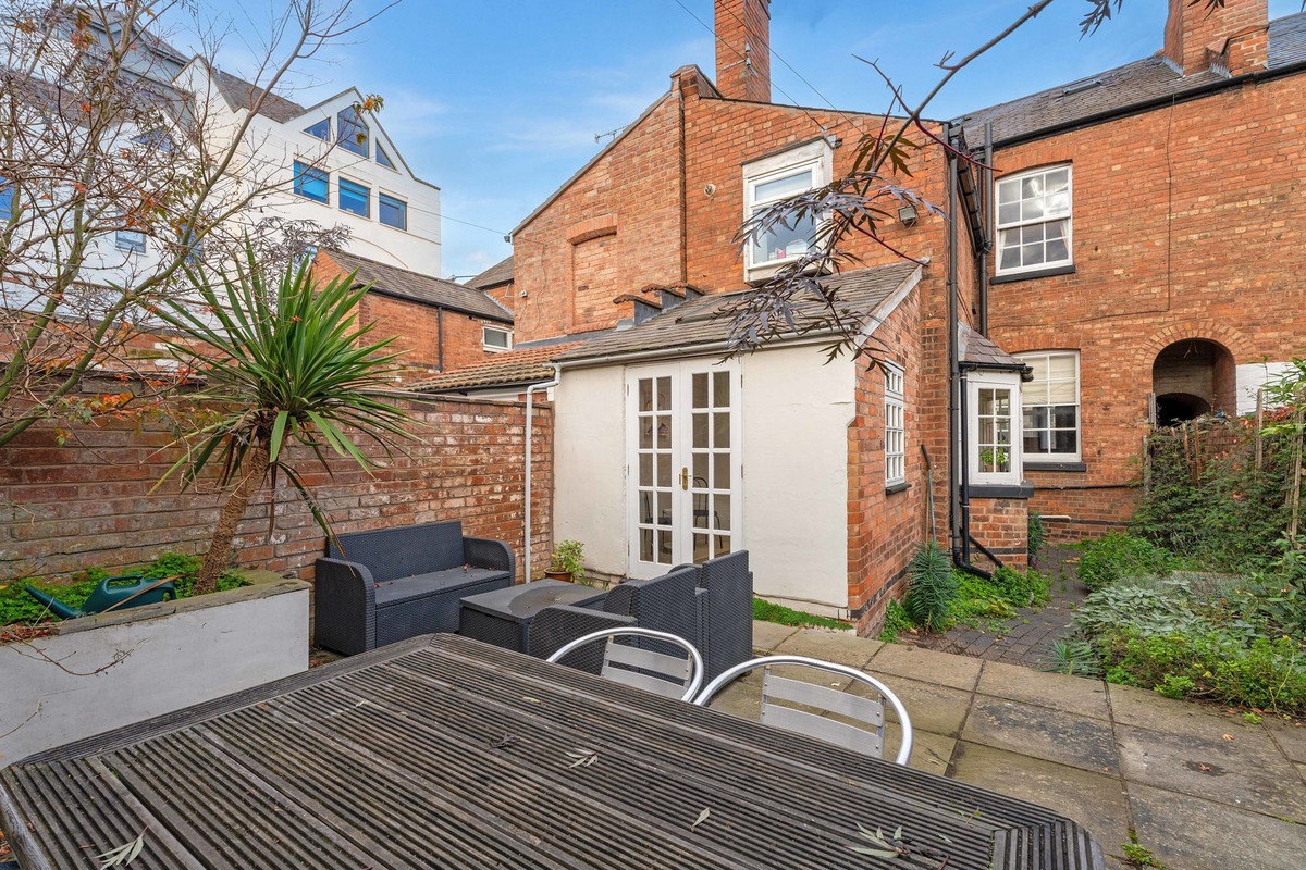 Townhouse for sale with 4 bedrooms, Clarendon Avenue, Leamington Spa