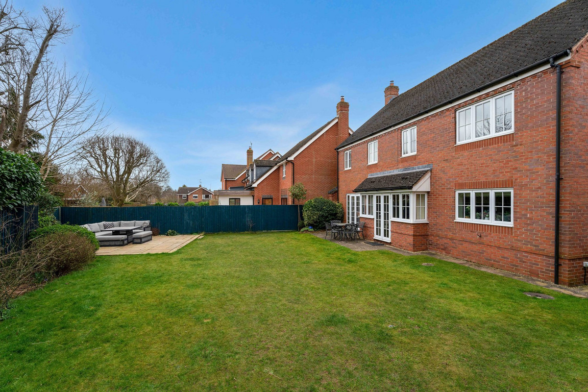 Detached House for sale with 5 bedrooms, Far Pool Meadow Claverdon
