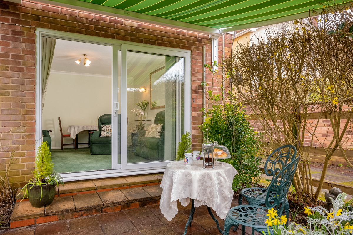 SemiDetached Bungalow for sale with 3 bedrooms, Kenilworth Road