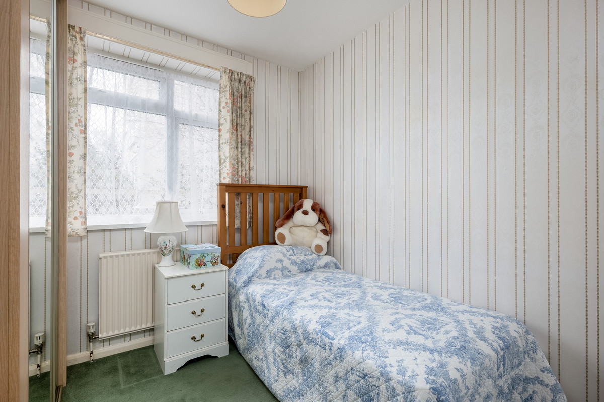 SemiDetached Bungalow for sale with 3 bedrooms, Kenilworth Road