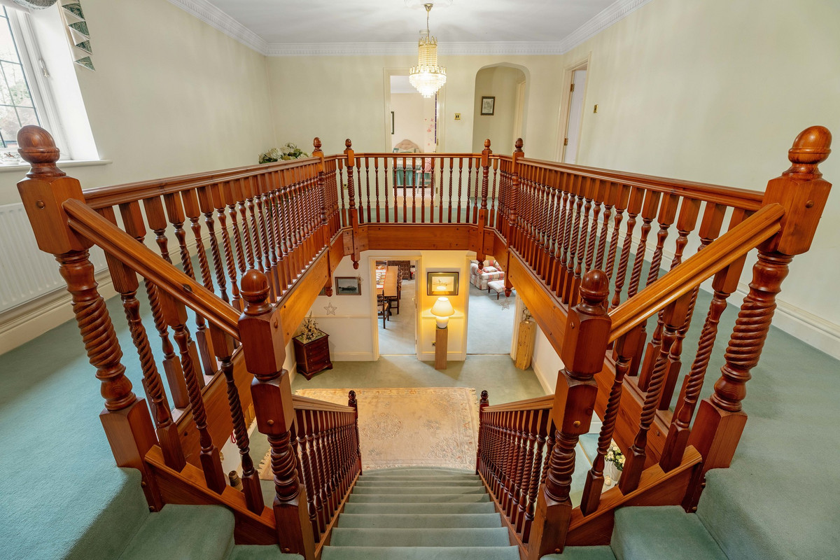 Detached House for sale with 5 bedrooms, Bridge End Warwick