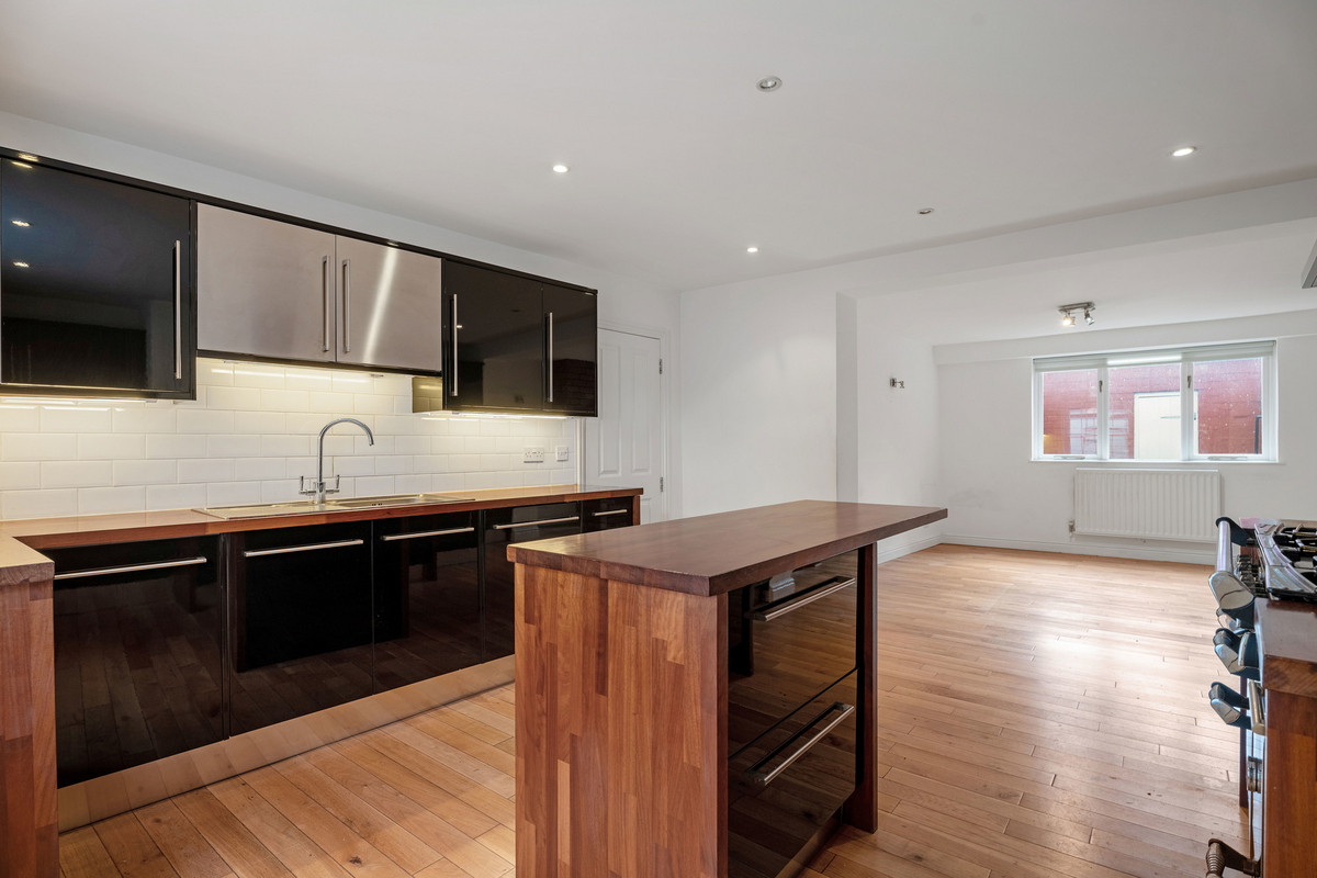 Townhouse for sale with 4 bedrooms, Clarendon Square, Leamington Spa