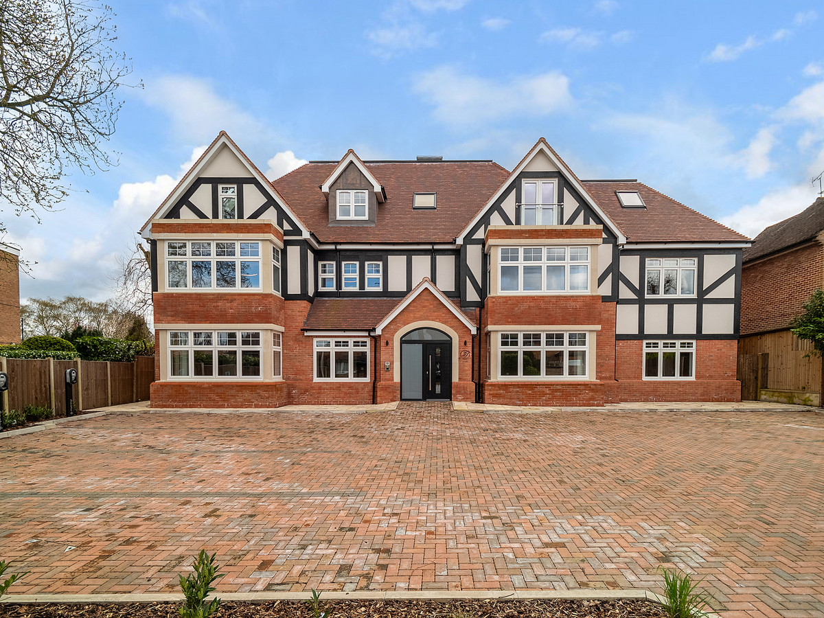 Apartment for sale with 2 bedrooms, Dovehouse Lane, Solihull Fine