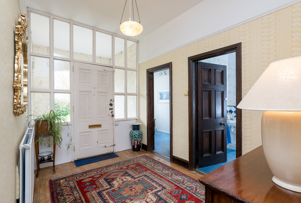 Detached House for sale with 5 bedrooms, Stratford Road Oversley Green