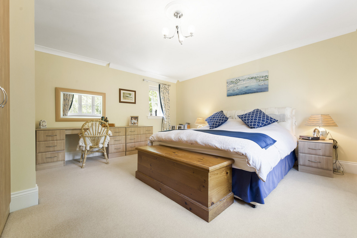 Detached House for sale with 5 bedrooms, Caigers Green Burridge Southampton, Hampshire Fine