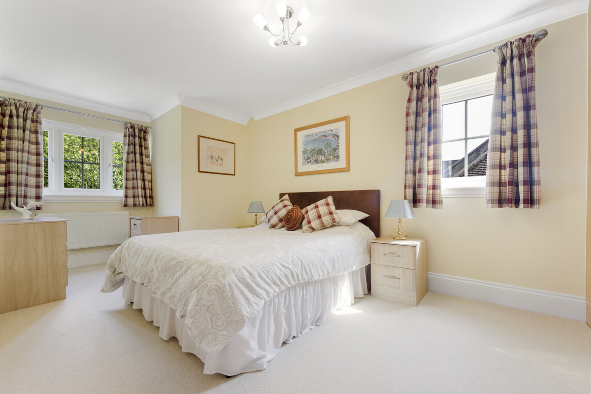 Detached House for sale with 5 bedrooms, Caigers Green Burridge Southampton, Hampshire Fine