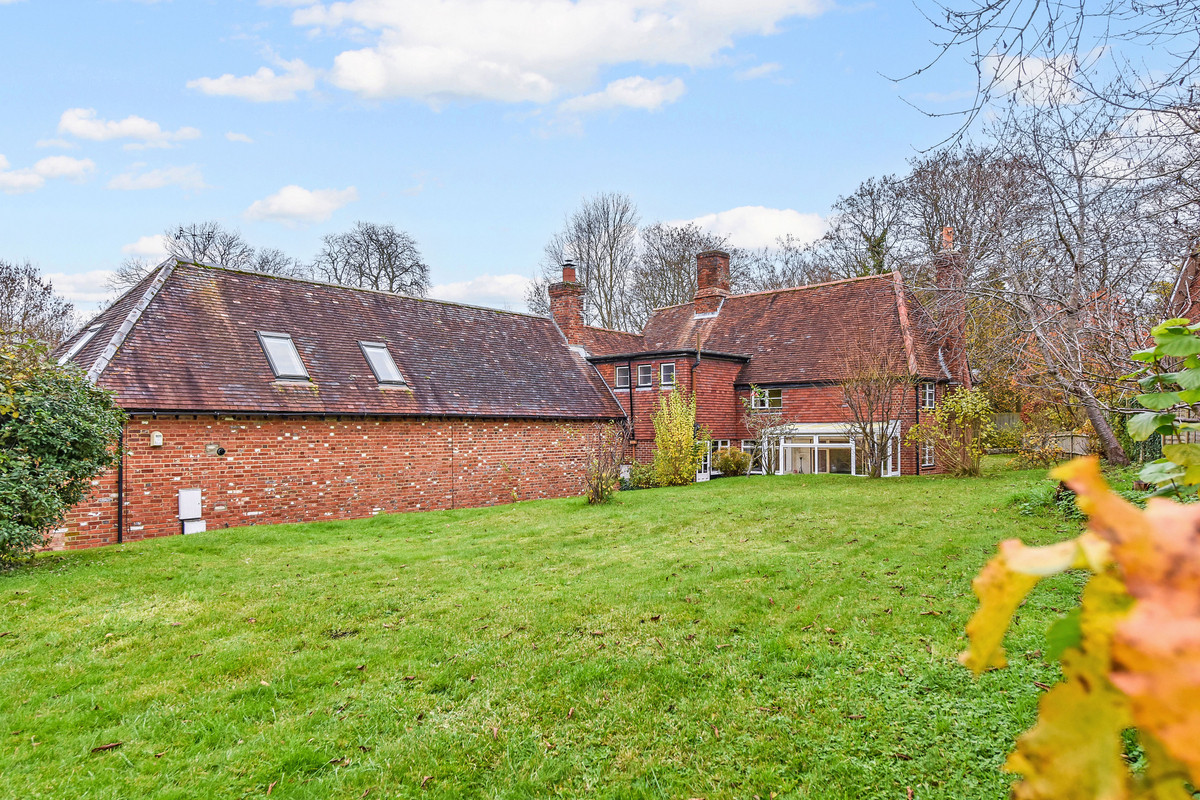 SemiDetached House for sale with 4 bedrooms, Segars Lane Twyford