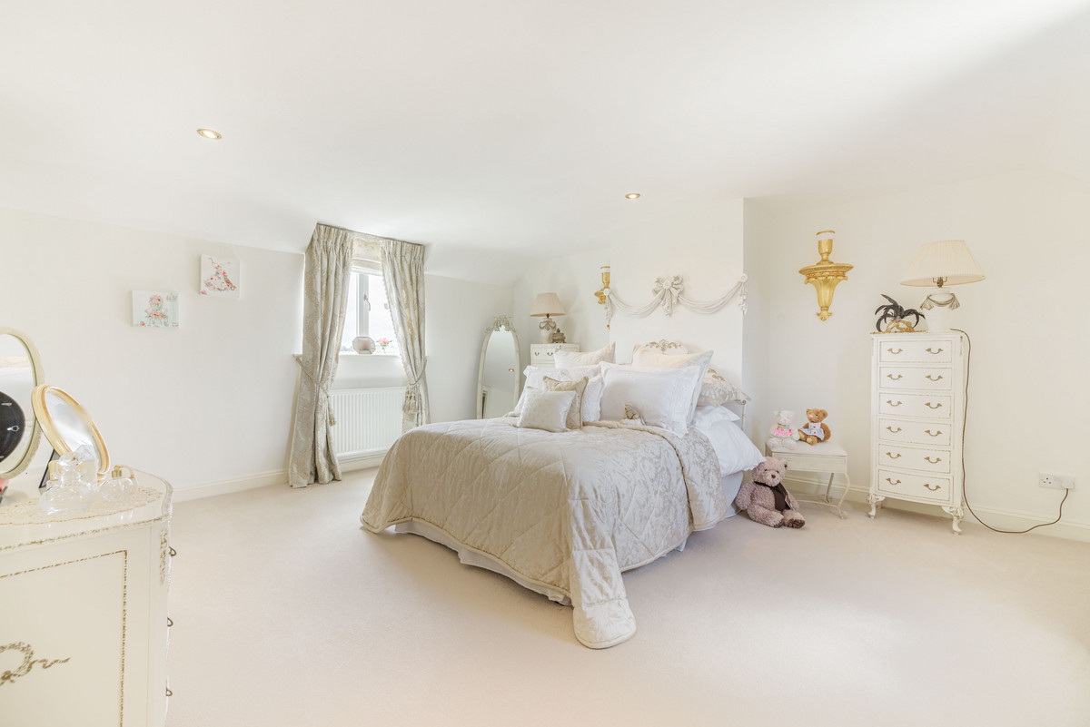 Detached House for sale with 4 bedrooms, Burford Road Fulbrook Burford