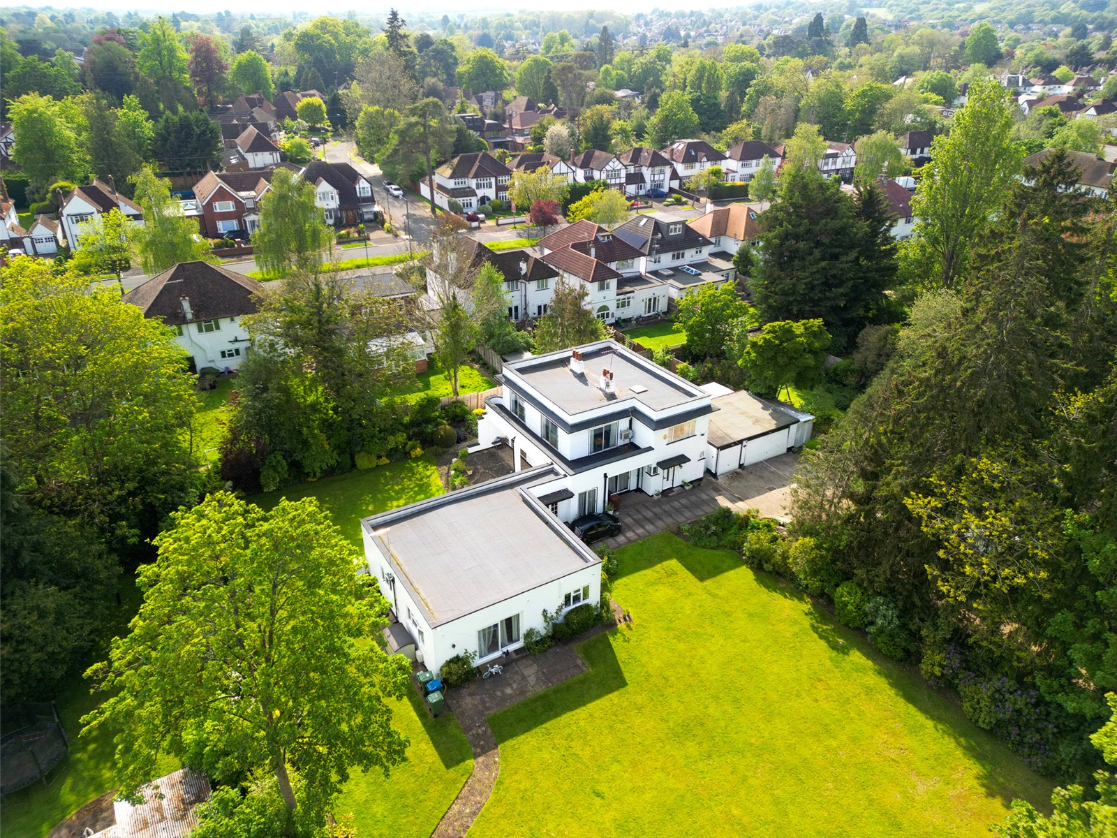 Detached House for sale with 4 bedrooms, Nugents Park, Hatch End Fine