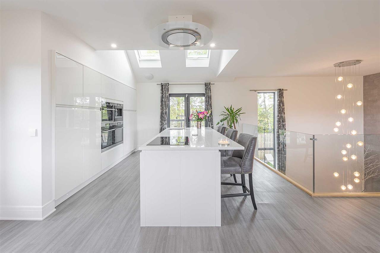 Detached House for sale with 5 bedrooms, Oakbank House, Bridgecastle