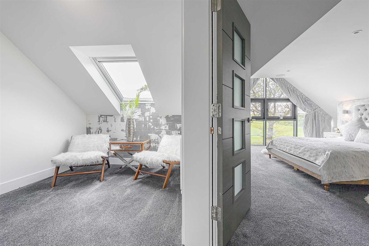 Detached House for sale with 5 bedrooms, Oakbank House, Bridgecastle