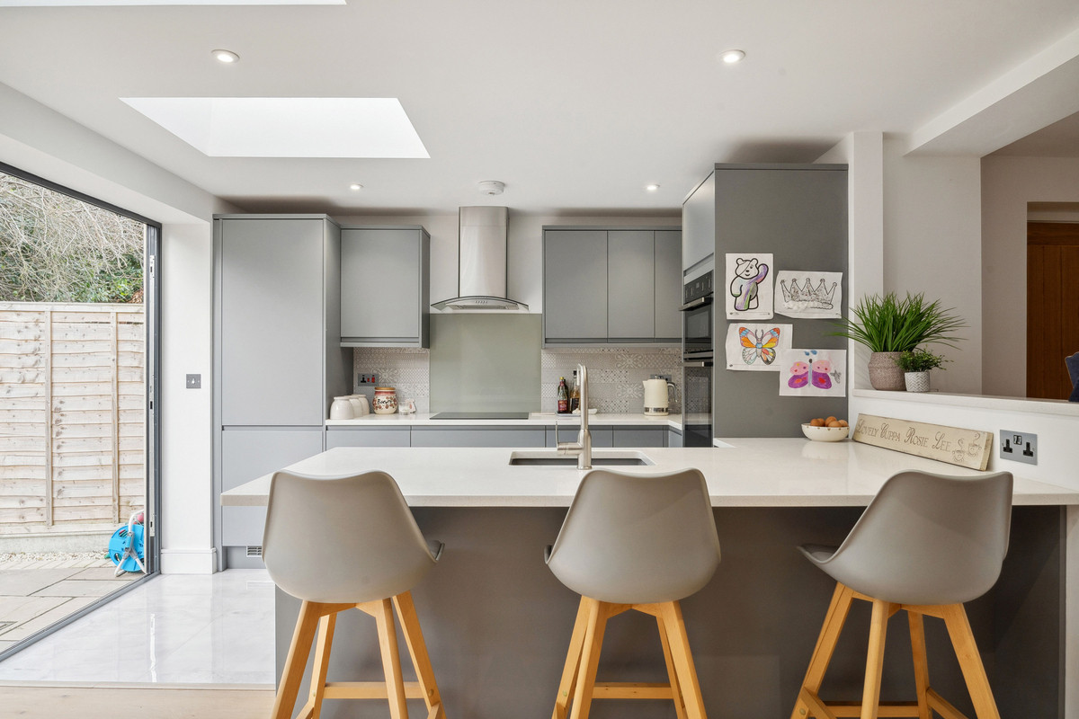 Terraced House for sale with 3 bedrooms, Nowell Road, Barnes Fine