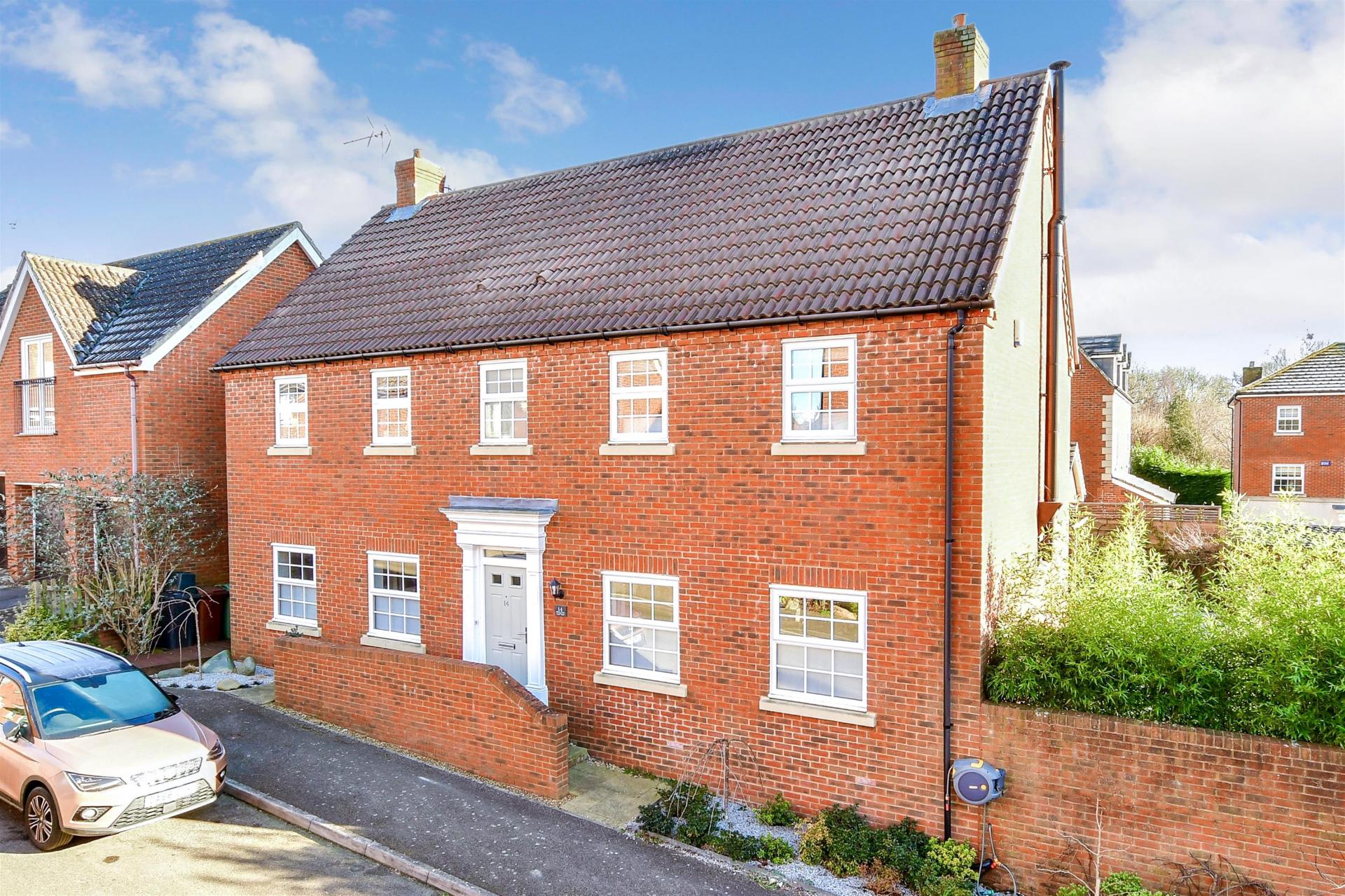 Detached House for sale with 4 bedrooms, Olivers Court, Horsmonden