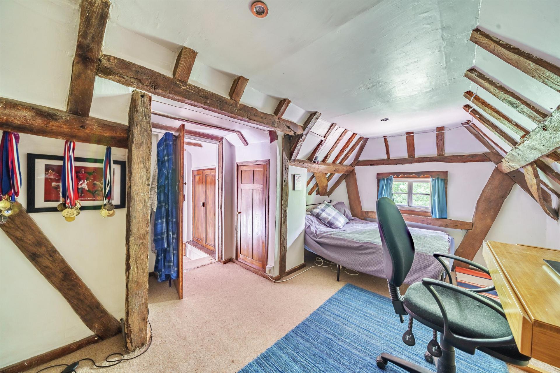 Detached House for sale with 5 bedrooms, Cade Street, Heathfield Fine