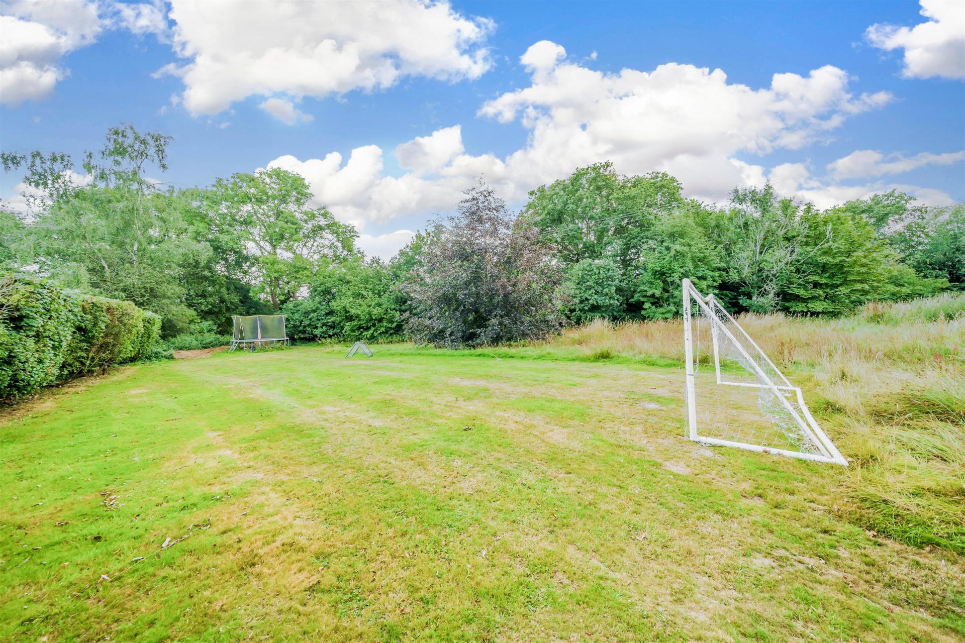 Detached House for sale with 5 bedrooms, Cade Street, Heathfield Fine