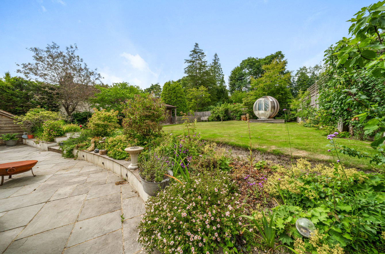 Detached House for sale with 6 bedrooms, Hurtis Hill, Crowborough Fine & Country