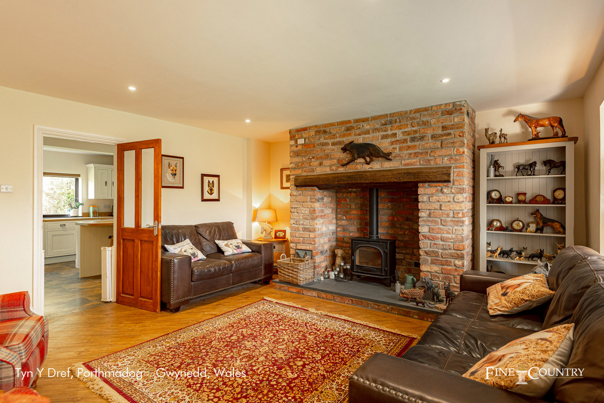 Detached Bungalow for sale with 4 bedrooms, Morfa Bychan Road