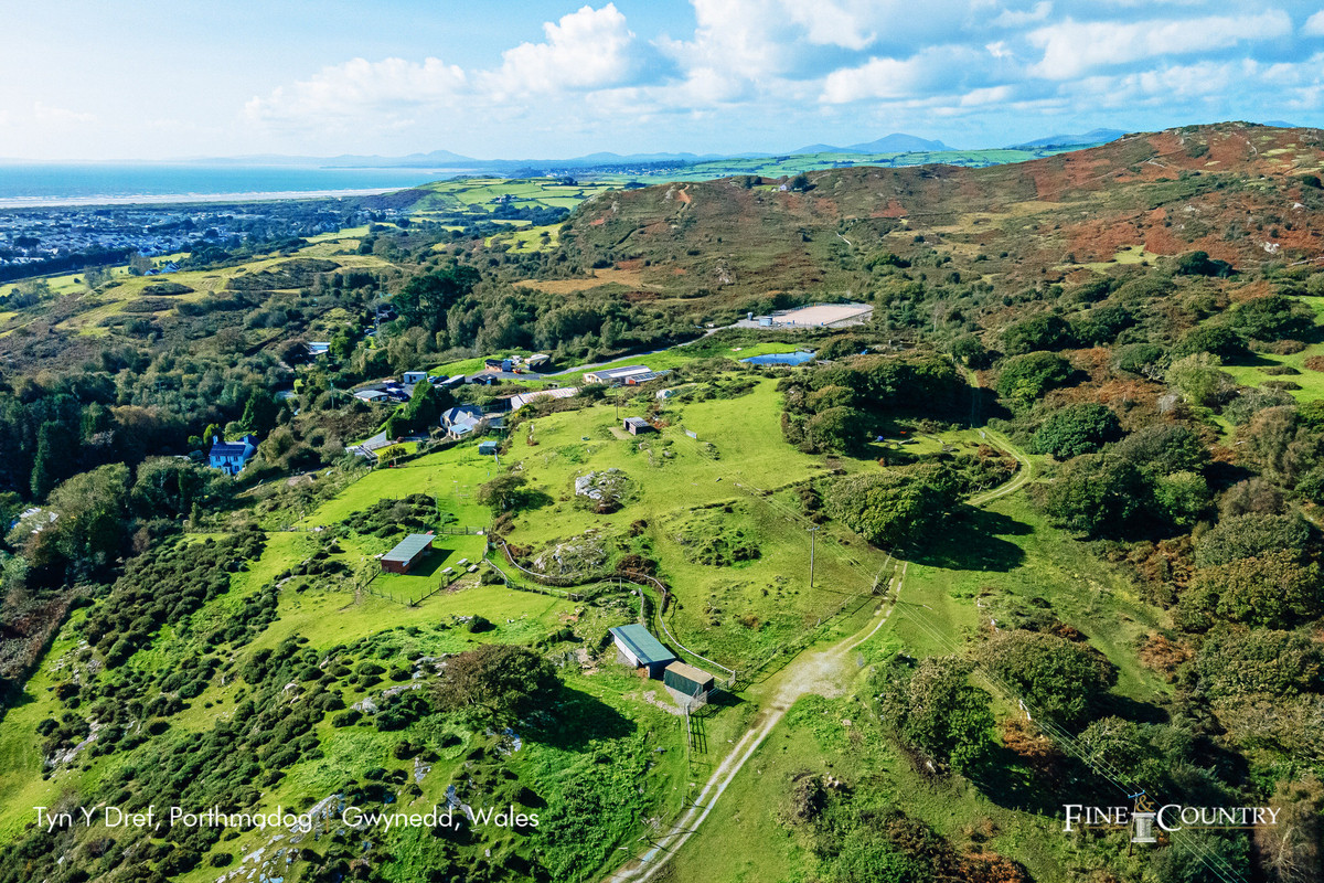 Detached Bungalow for sale with 4 bedrooms, Morfa Bychan Road