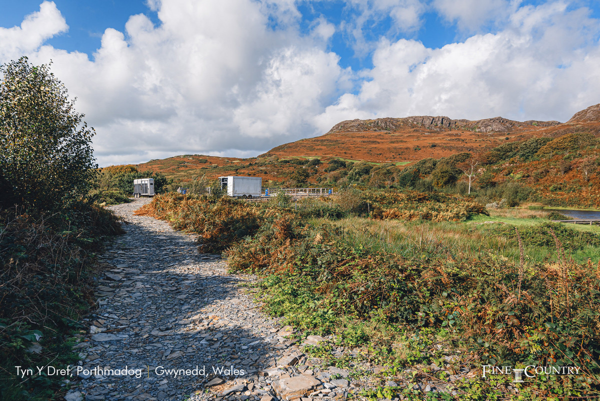 Detached Bungalow for sale with 4 bedrooms, Morfa Bychan Road