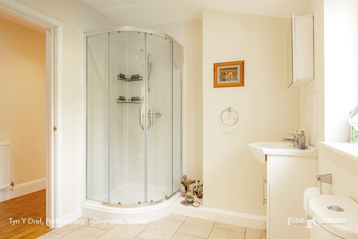 Detached Bungalow for sale with 4 bedrooms, Morfa Bychan Road