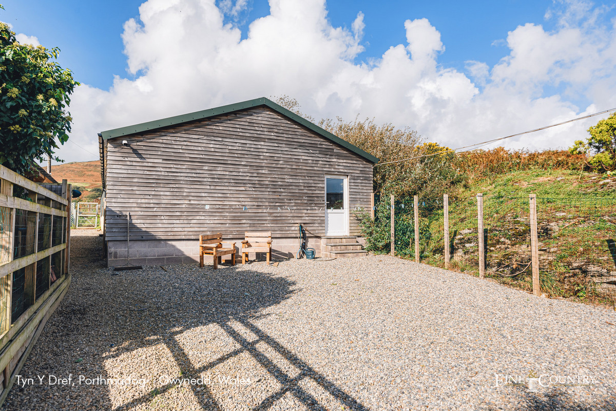 Detached Bungalow for sale with 4 bedrooms, Morfa Bychan Road, Porthmadog Fine & Country
