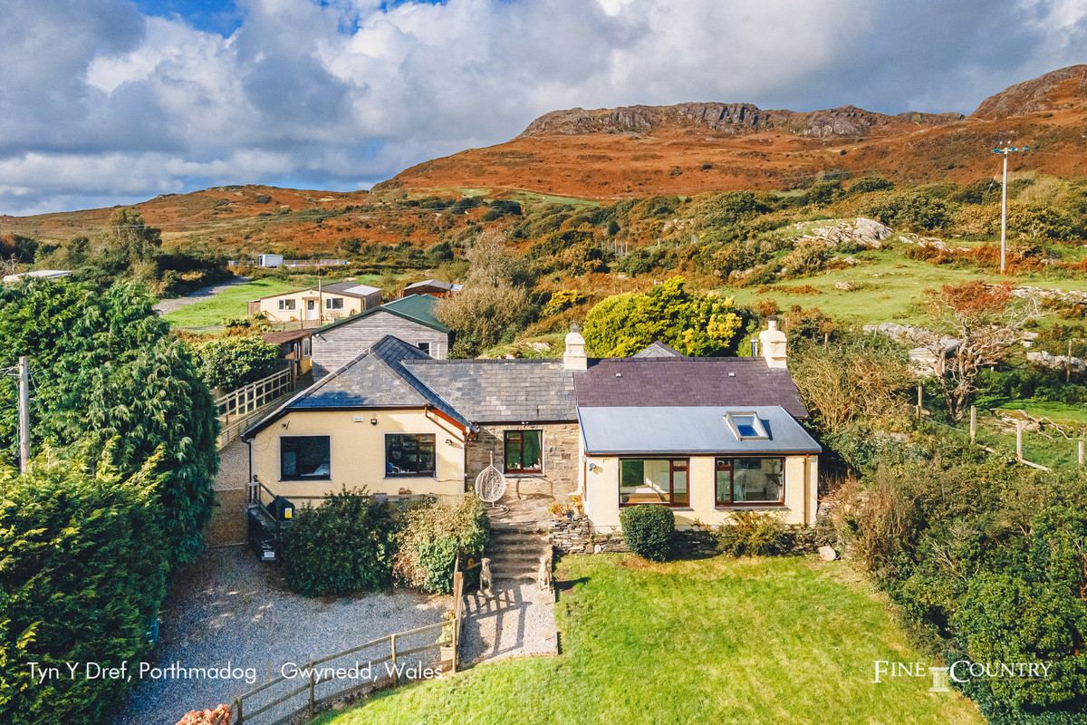 Detached Bungalow for sale with 4 bedrooms, Tyn Y Dref Morfa Bychan