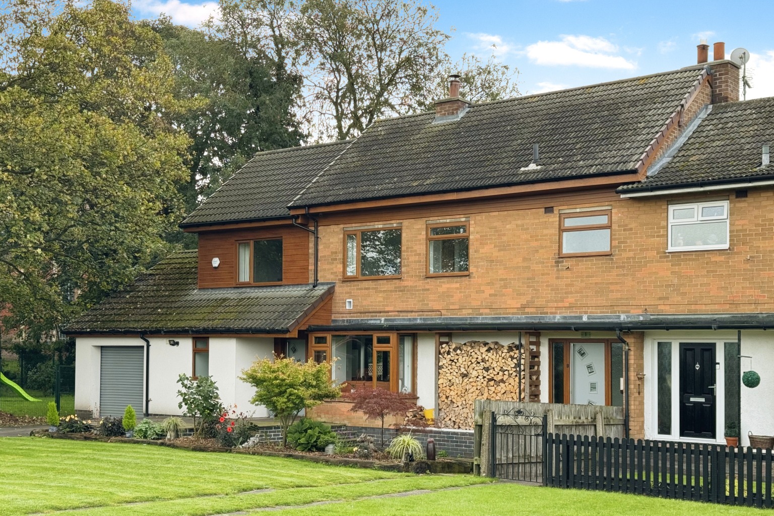 SemiDetached House for sale with 5 bedrooms, Waterworks Cottages