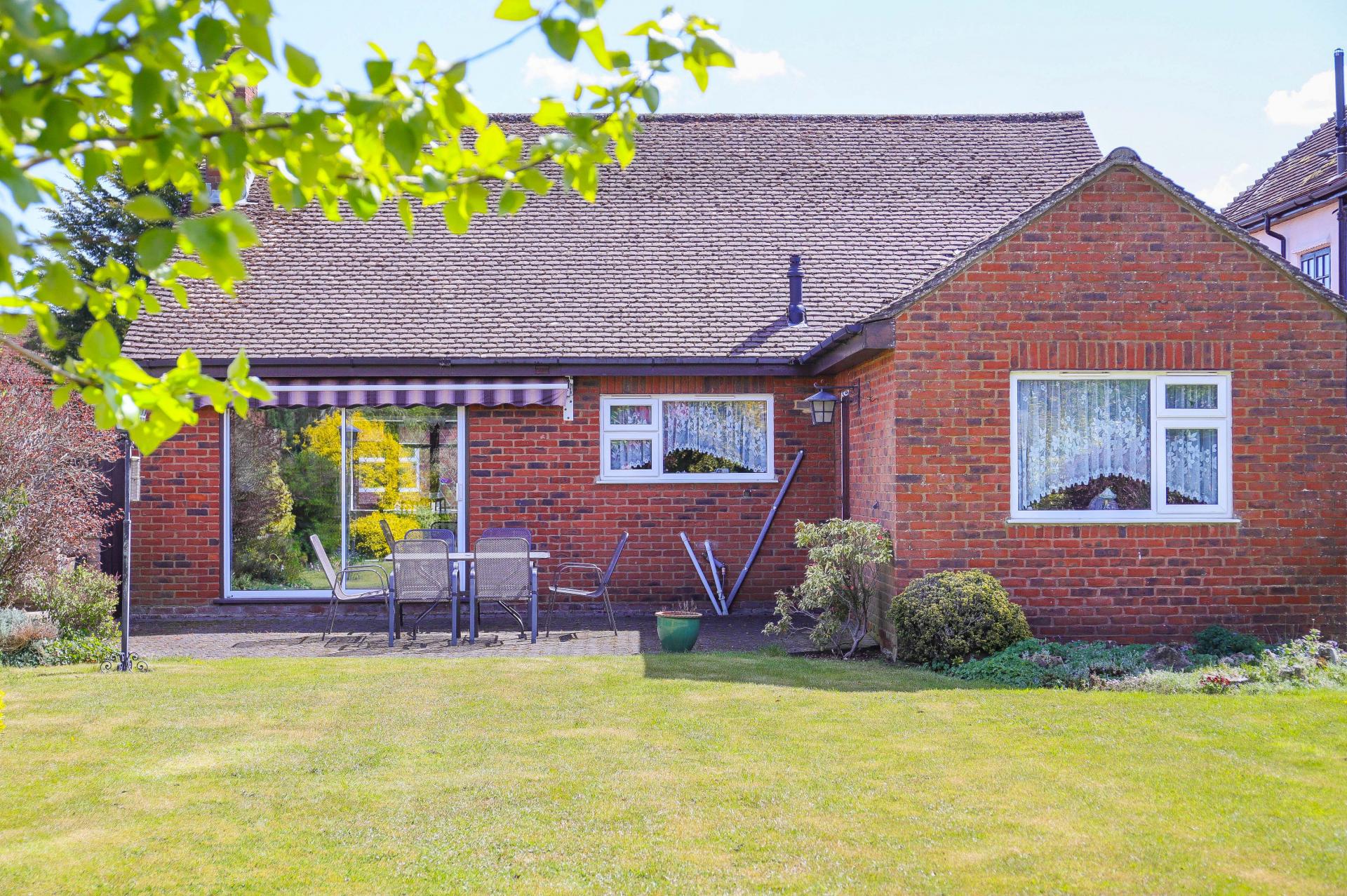 3 bedroom Detached Bungalow for sale in Welwyn