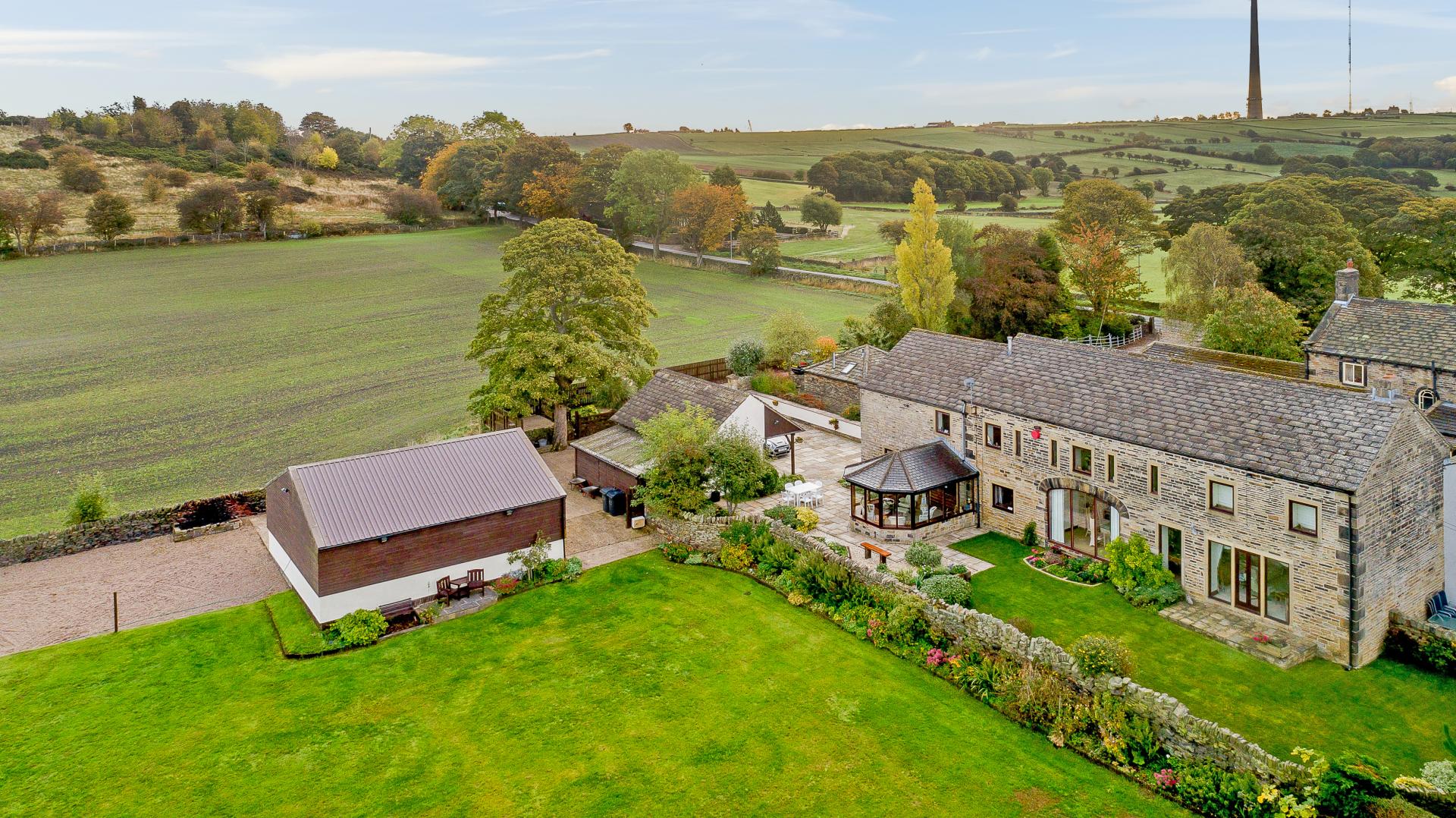 6 bedroom Barn Conversion for sale in Huddersfield