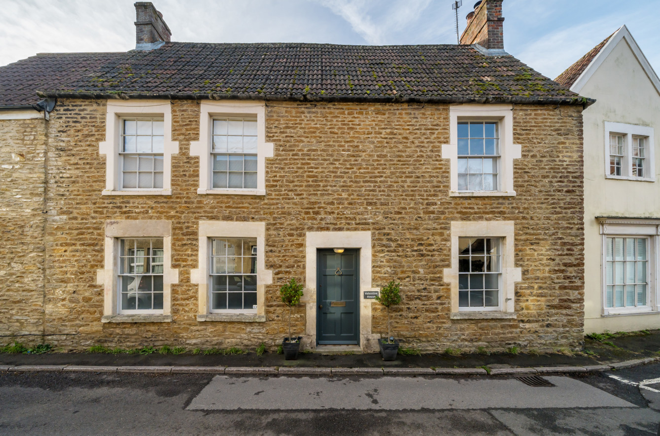 House for sale with 4 bedrooms, Sandy Lane, Beckington Fine & Country