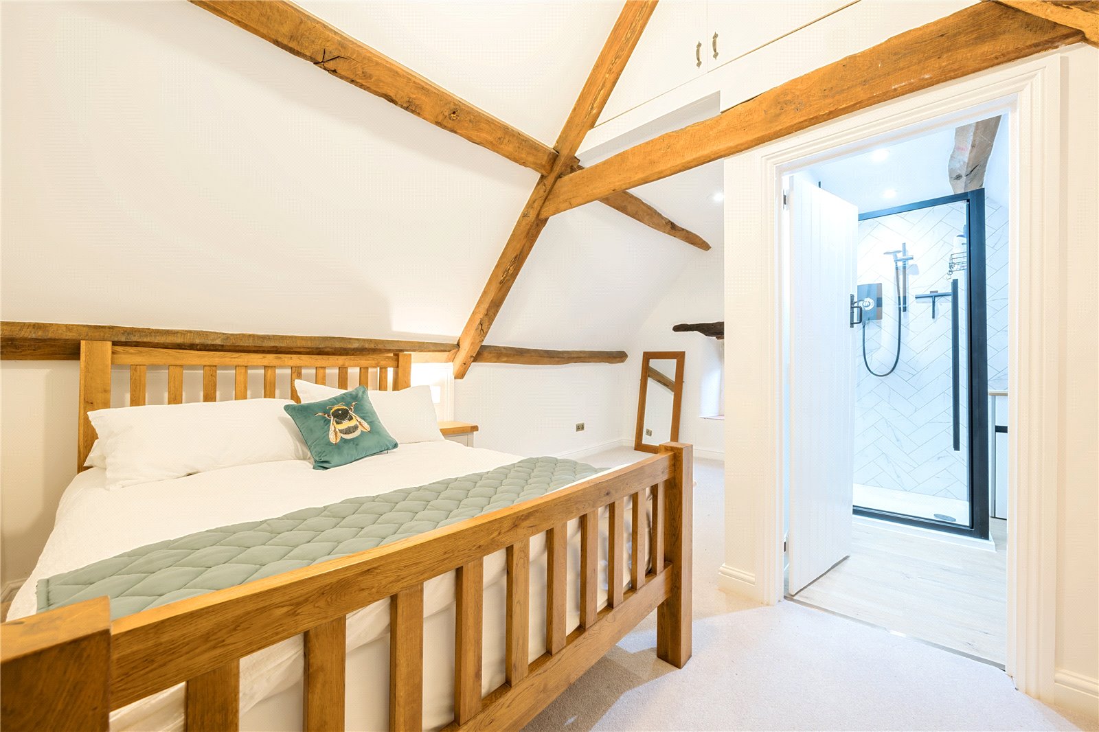 Detached House for sale with 5 bedrooms, Burton, Chippenham Fine