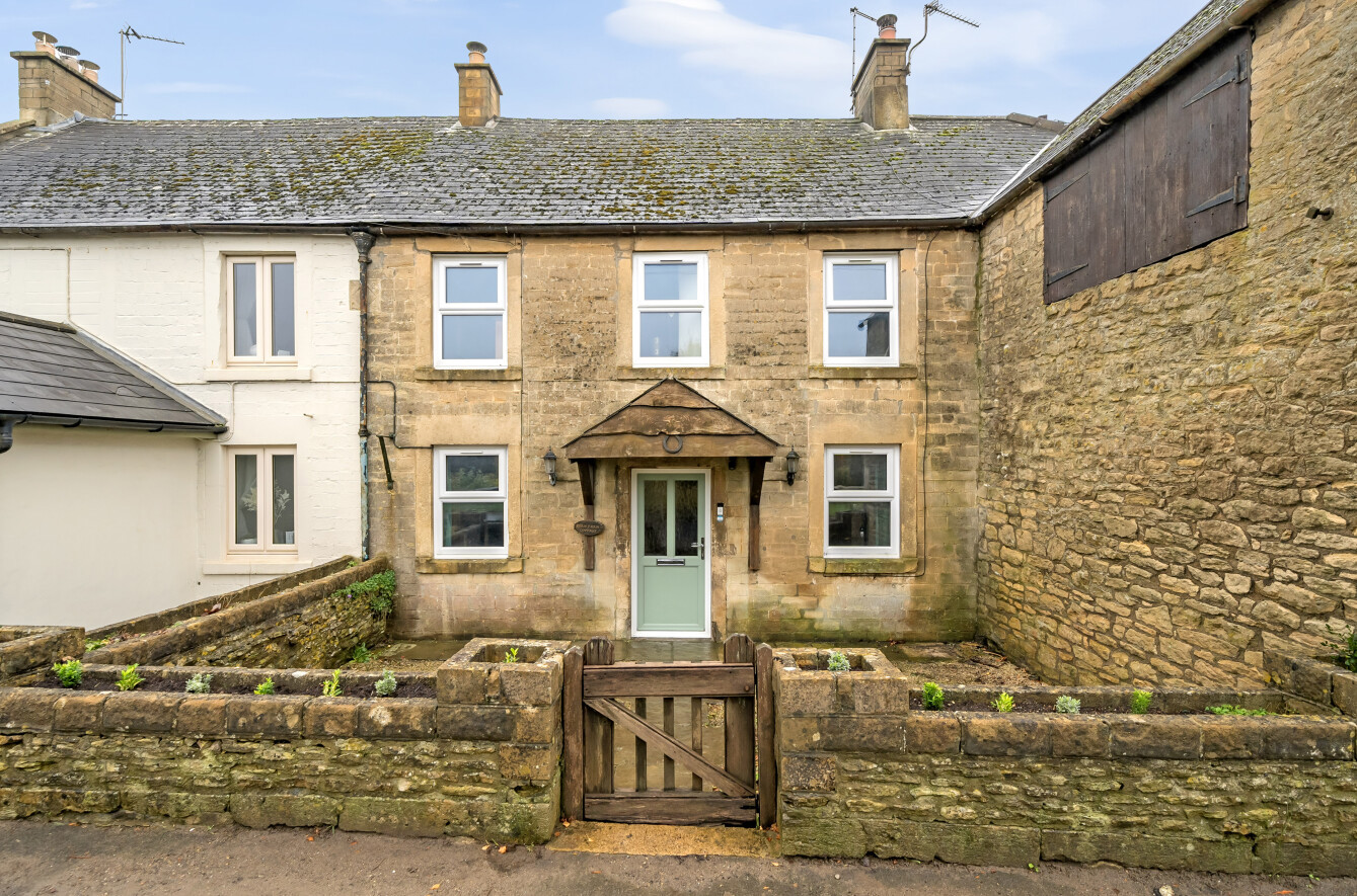 Terraced House for sale with 2 bedrooms, The Shoe, North Wraxall Fine