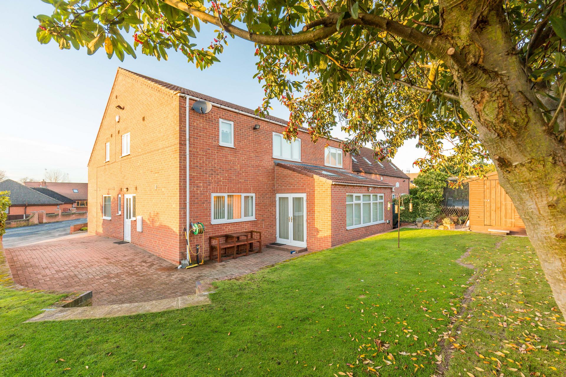 4 bedroom Detached House for sale in Worksop