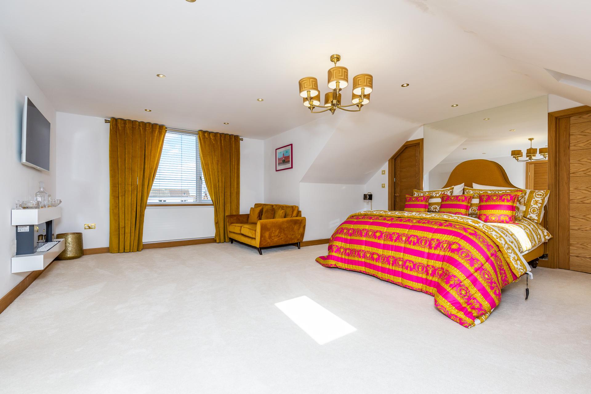 Detached House for sale with 5 bedrooms, 138 North Road, Retford Fine