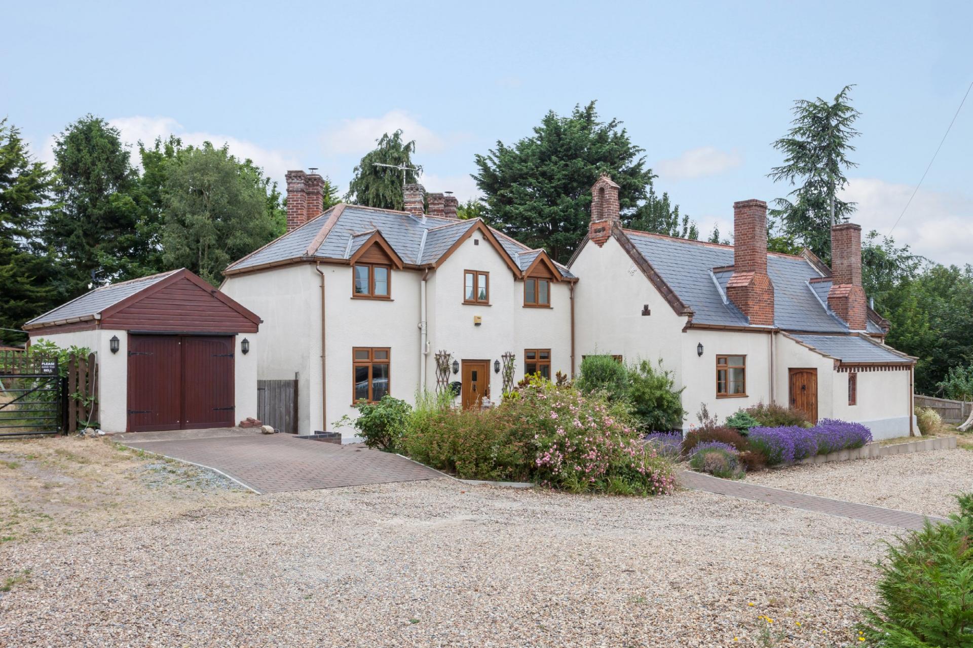 4 bedroom Detached House for sale in Great Yarmouth