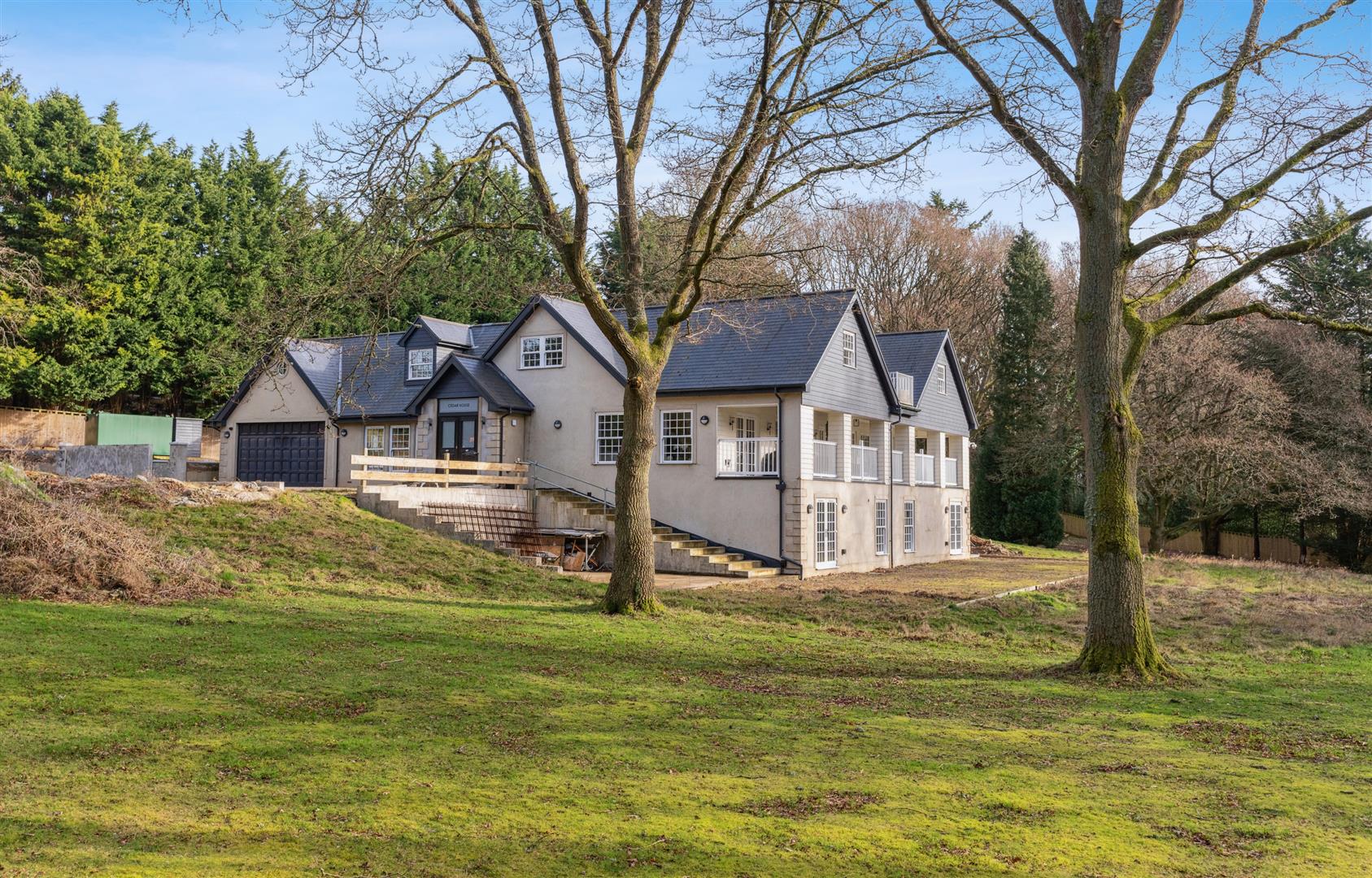 Detached House for sale with 4 bedrooms, Little Gaddesden Fine & Country