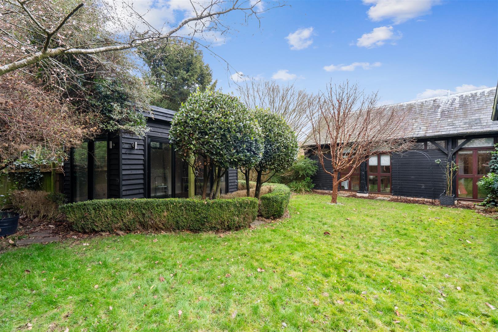 Barn Conversion for sale with 3 bedrooms, Stocks Road, Aldbury Fine