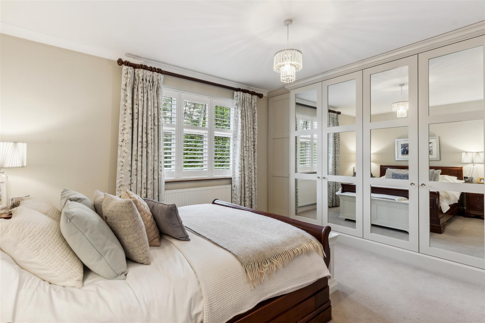 Detached House for sale with 5 bedrooms, Cross Oak Road, Berkhamsted