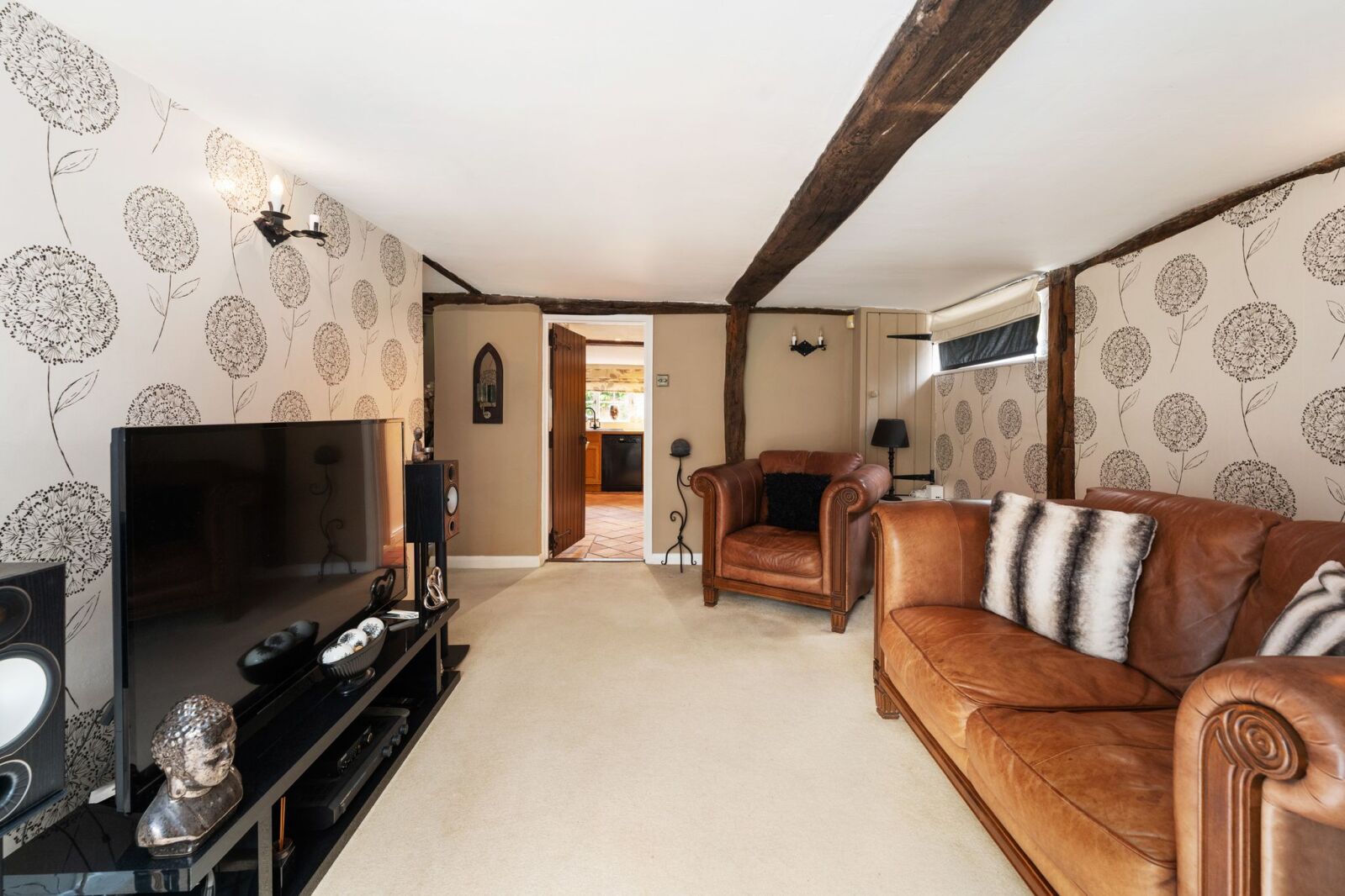 Detached House for sale with 4 bedrooms, Chelmsford Road, Barnston Fine & Country