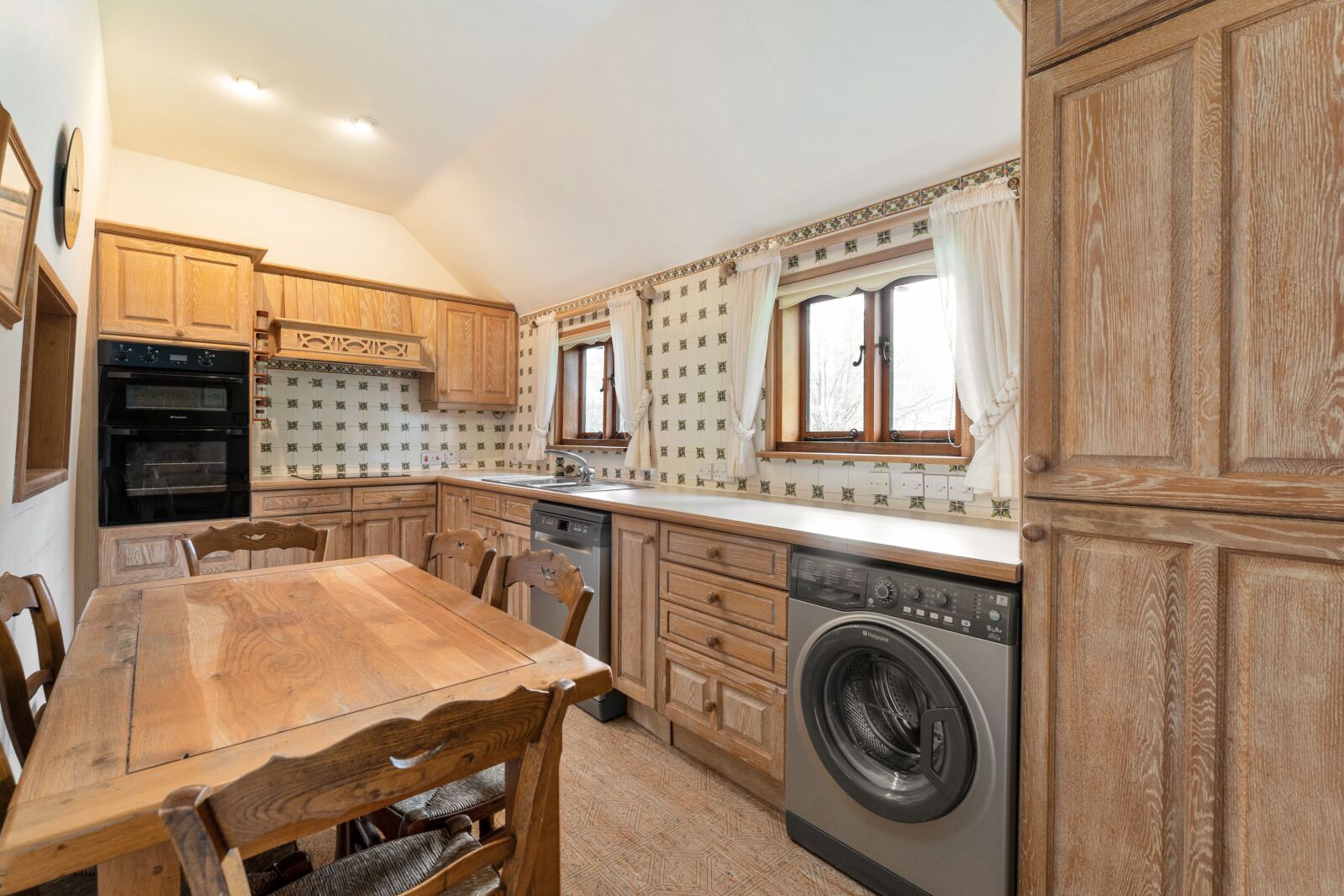 Detached House for sale with 5 bedrooms, White Roding, Dunmow Fine