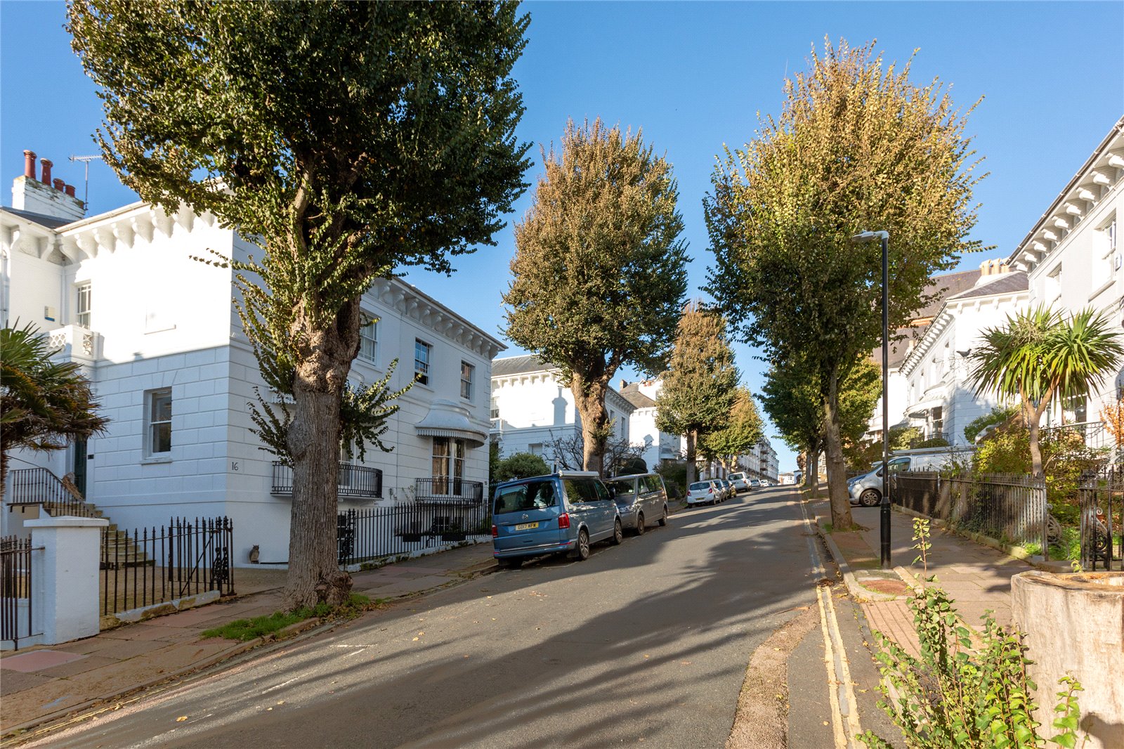 SemiDetached House for sale with 4 bedrooms, Montpelier Villas