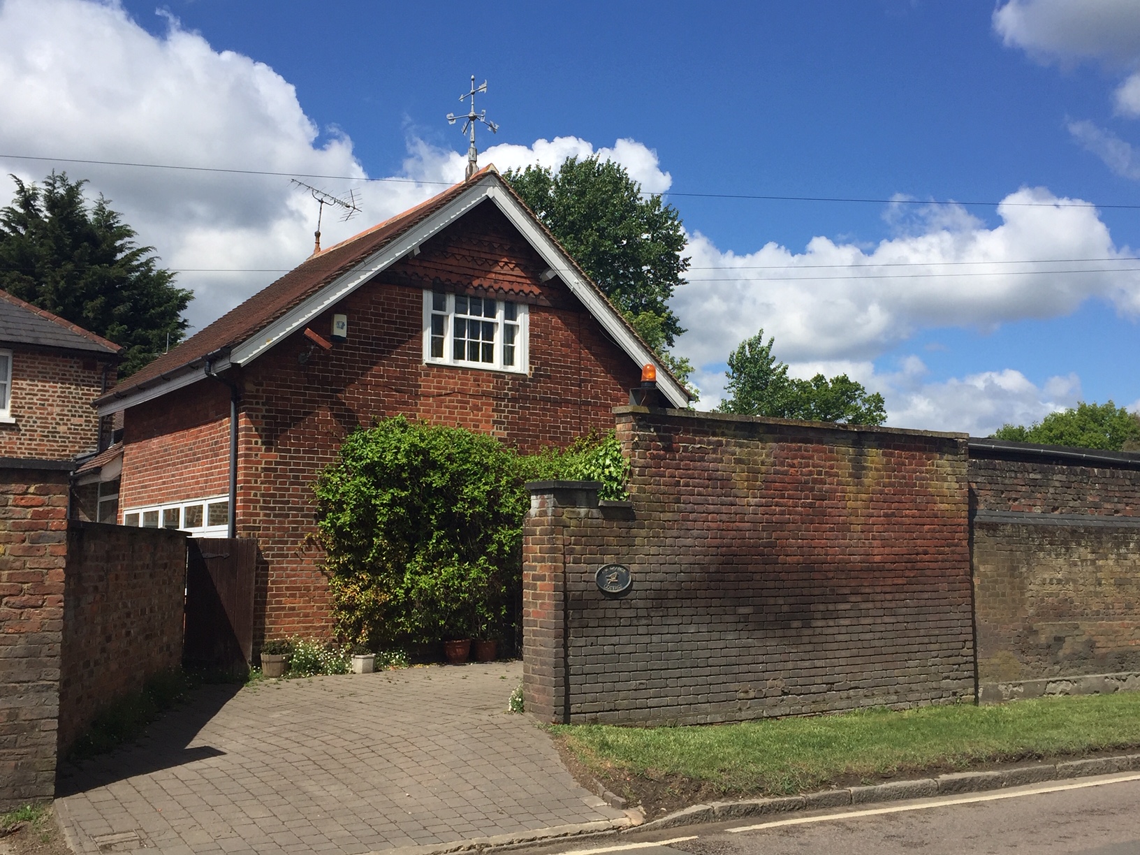 3 bedroom Cottage for sale in Potters Bar