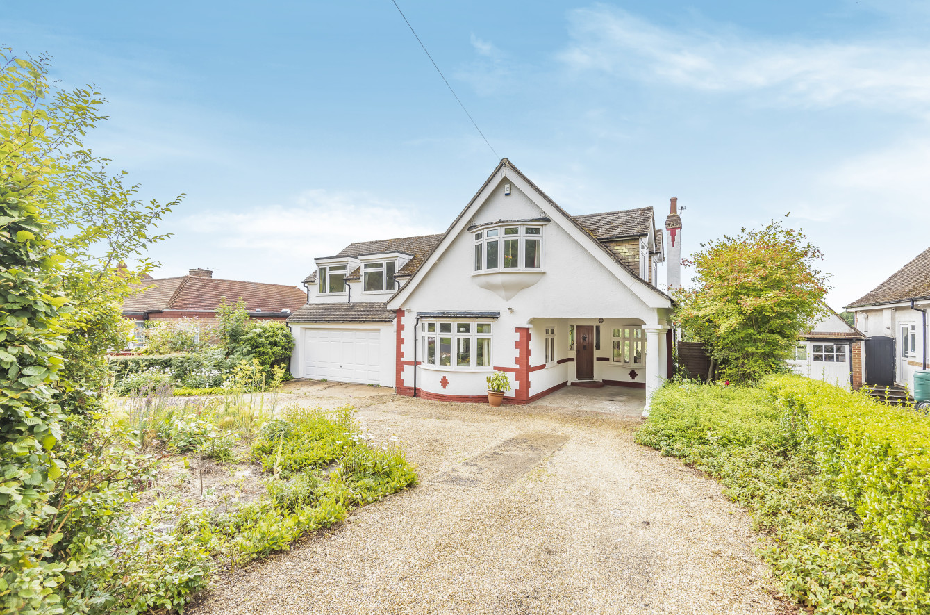 5 bedroom Detached House for sale in Hertfordshire