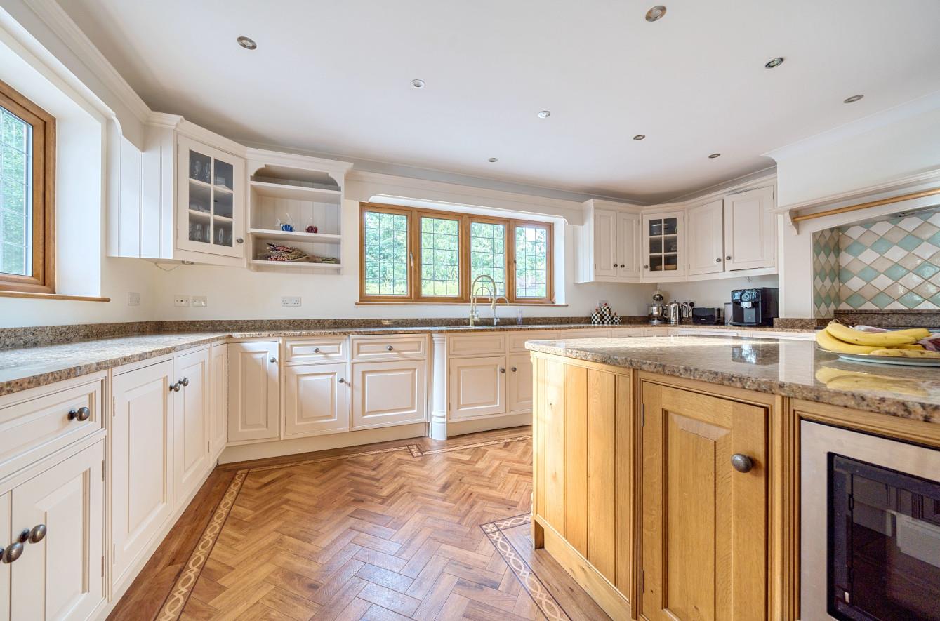 Detached House for sale with 5 bedrooms, The Ridgeway, Cuffley Fine