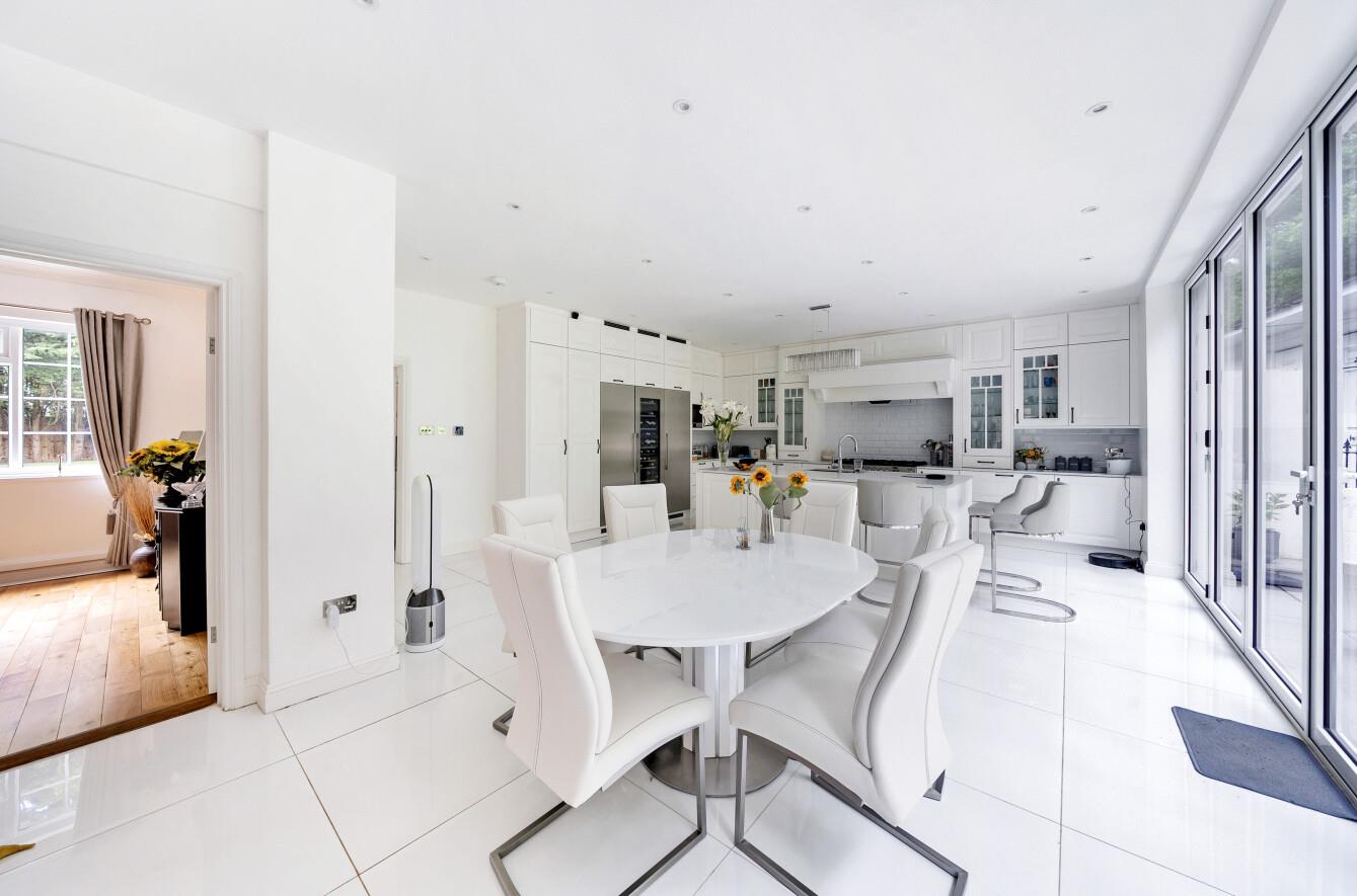 Detached House for sale with 5 bedrooms, Dixons Hill Close, North Mymms