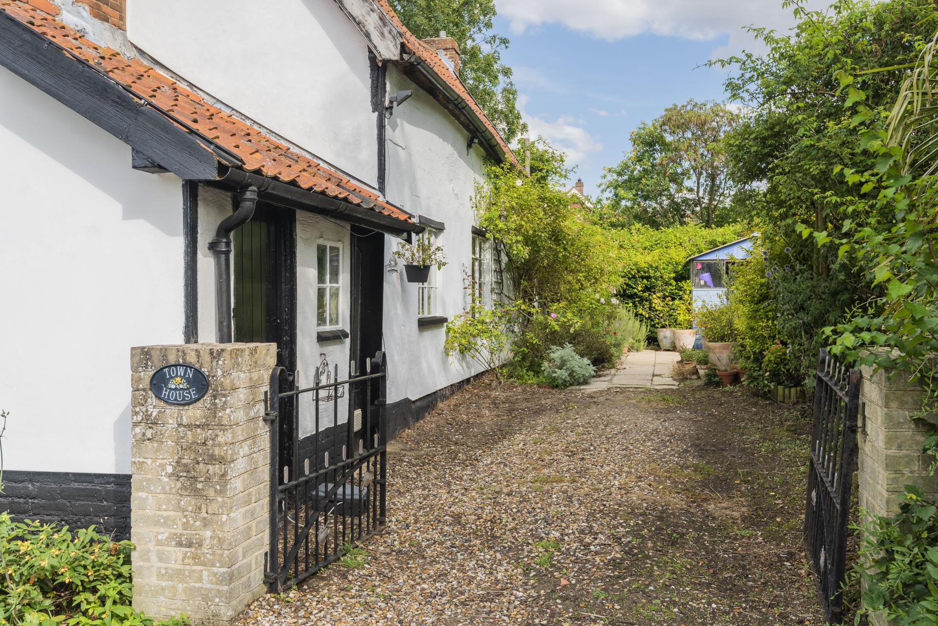 3 bedroom Cottage for sale in Bury St Edmunds