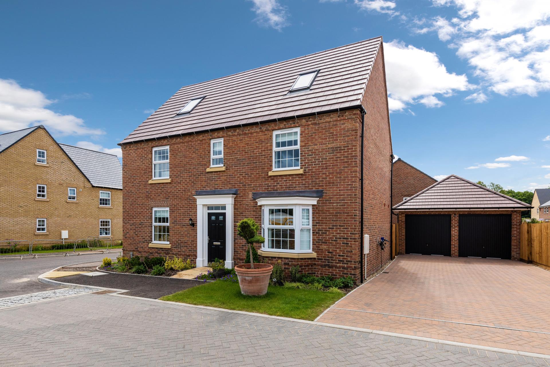 6 bedroom Detached House for sale in Bury St. Edmunds